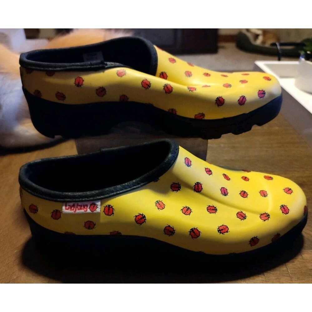 Women's Ranger "Ladybug" Rubber Slip On  Size 8